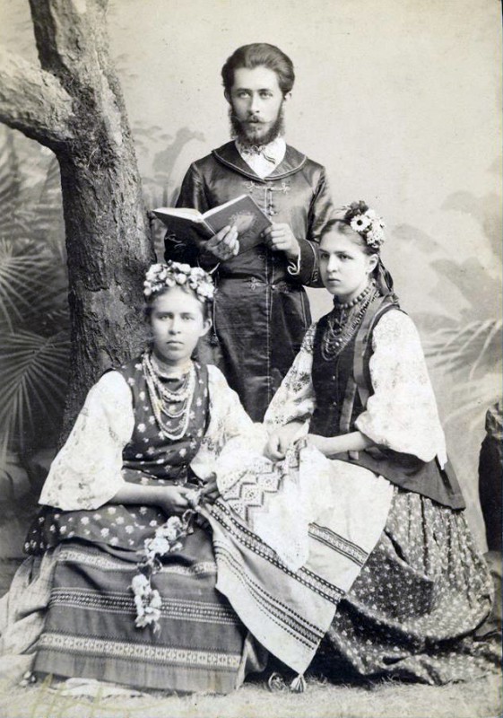 Леся Українка, Михайло Косач, Маргарита Комарова. Одеса. Фото 1889 р.